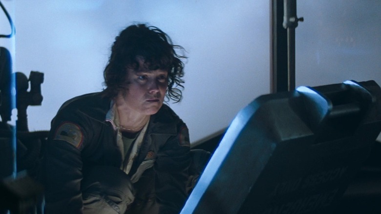 Ripley setting  ship on self-destruct