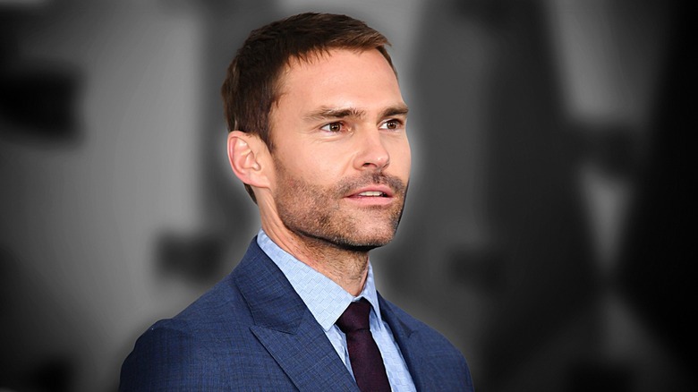 Seann William Scott in blue suit