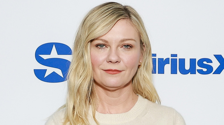 Kirsten Dunst at radio network