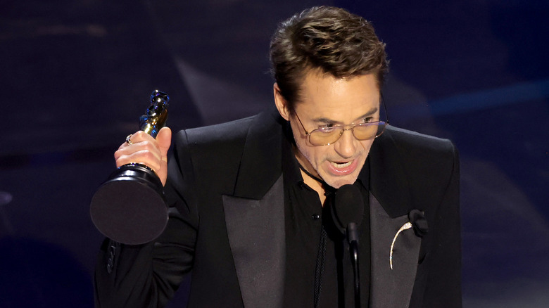 Downey winning his Oscar